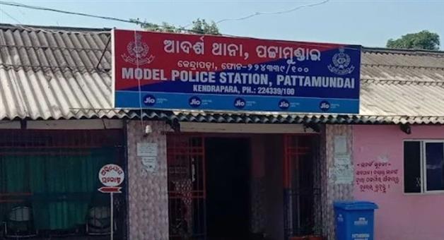 Khabar Odisha:Pattamundai-student-death-case-Accuseds-father-threatens-to-kill-himself