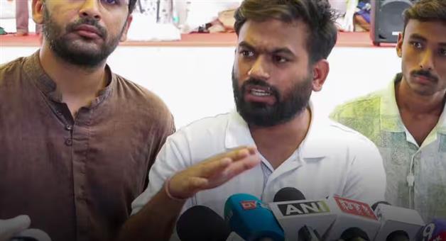 Khabar Odisha:RTI-Activist-Files-Complaints-With-ECI-and-CBIC-Over-Rs-1-Crore-Fund-to-Cockroach-Janata-Party