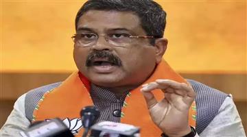 Khabar Odisha:Rahul-Gandhi-Using-Students-as-Shields-to-Disrupt-Parliament-Dharmendra-Pradhan