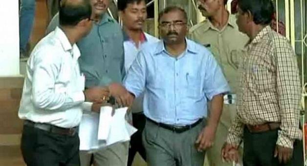 Khabar Odisha:Retired-IAS-Vinod-Kumar-sentenced-to-3-years-in-jail