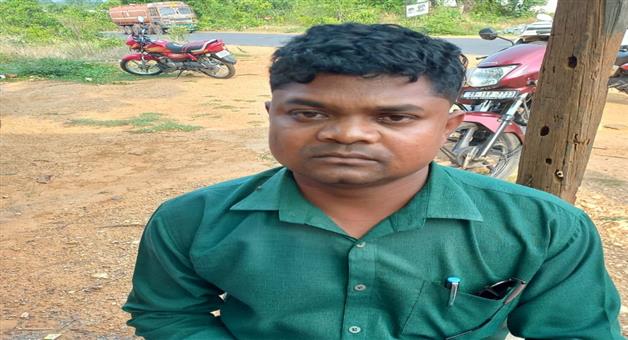 Khabar Odisha:Revenue-inspector-arrested-by-vigilance-for-taking-bribe