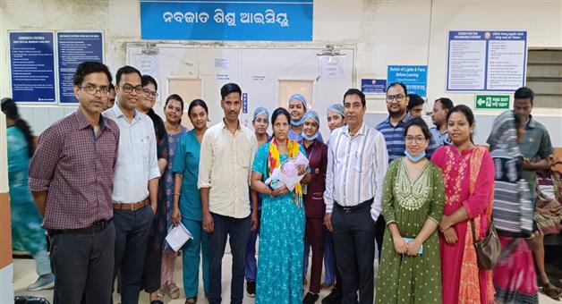 Khabar Odisha:SUM-HOSPITAL-DOCTORS-TURN-AROUND-PREMATURE-BABY