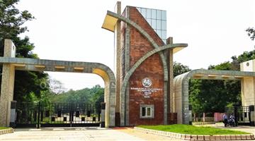 Khabar Odisha:Sambalpur-University-protest-agnaist-offline-exame-turn-violent