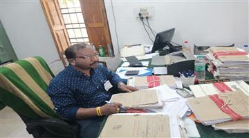 Khabar Odisha:Senior-Clerk-Sanjay-Kumar-Bagh-DFO-Officer-in-Vigilance-Net
