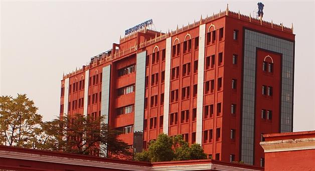 Khabar Odisha:Severe-Judges-Shortage-in-Orissa-High-Court-Only-17-Out-of-33-Posts-Filled-Bar-Association-Warns-of-Protests