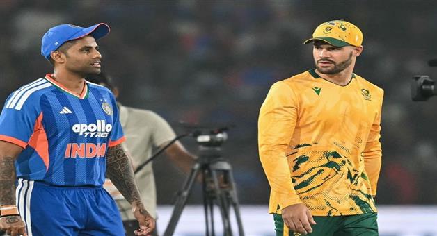 Khabar Odisha:South-Africa-win-toss-elect-to-bowl-India-to-bat-in-Super-8-clash