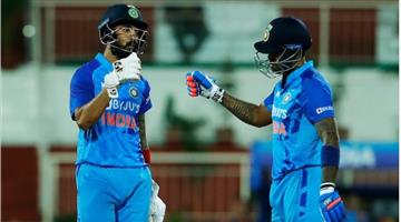 Khabar Odisha:Sports-cricket-Team-India-beat-South-Africa-by-8-wickets