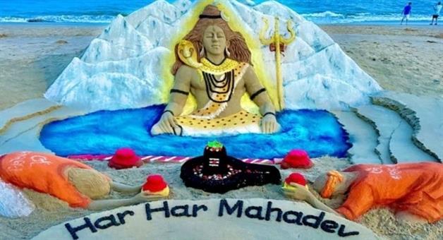 Khabar Odisha:Sudarsan-Pattnaik-Creates-Stunning-8-Foot-Sand-Sculpture-of-Lord-Shiva-on-Puri-Beach