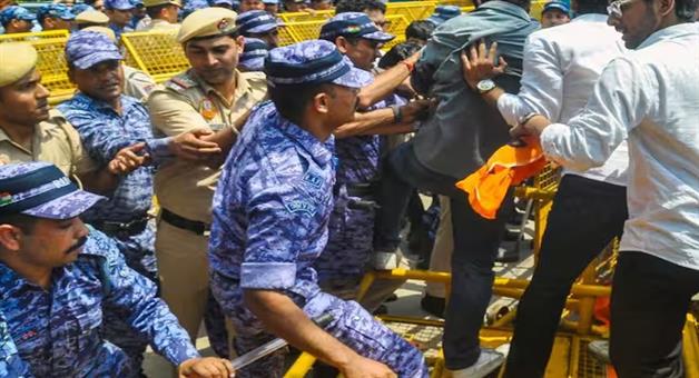 Khabar Odisha:Supreme-Court-on-CJP-Protest-Lathicharge-Probe-and-Accountability-Are-Must