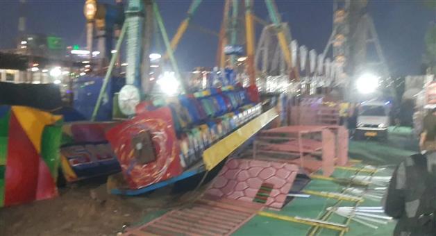 Khabar Odisha:Surajkund-Mela-in-Faridabad-a-ride-malfunctioned-injuring-half-a-dozen-people-and-an-inspector-died