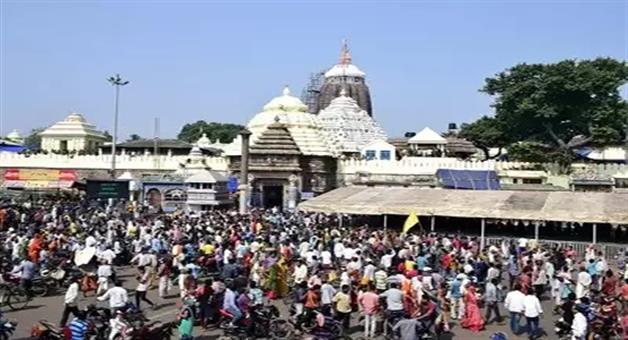 Khabar Odisha:The-crowd-of-devotees-in-the-temple-is-becoming-unbearable