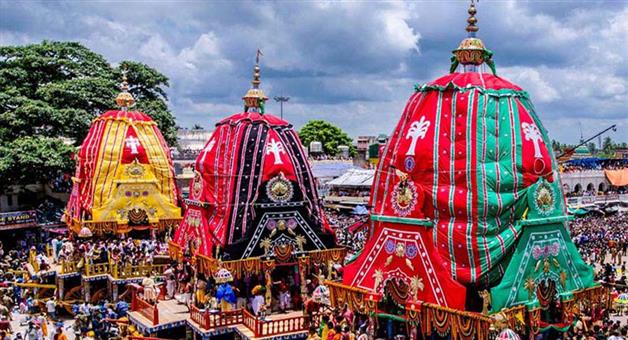 Khabar Odisha:The-meeting-of-the-devotees-and-the-gods-at-Baddanda-the-three-chariots-at-Sharadhabali