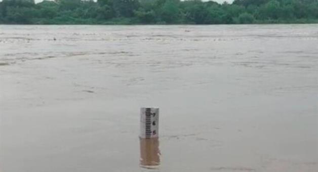 Khabar Odisha:The-water-level-of-the-Jalaka-River-is-rising