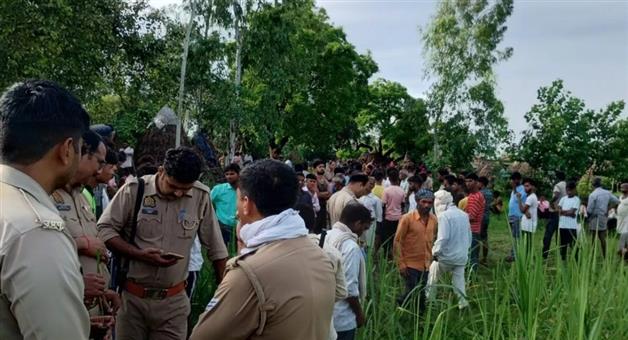 Khabar Odisha:Tiger-attacks-farmer-killed-in-Pilibhit-villagers
