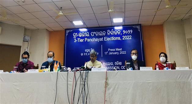 Khabar Odisha:Todays-meeting-of-the-Election-Commissioner-with-the-District-Magistrate-SDP-aims-to-make-the-panchayat-elections-free-fair-and-impartial