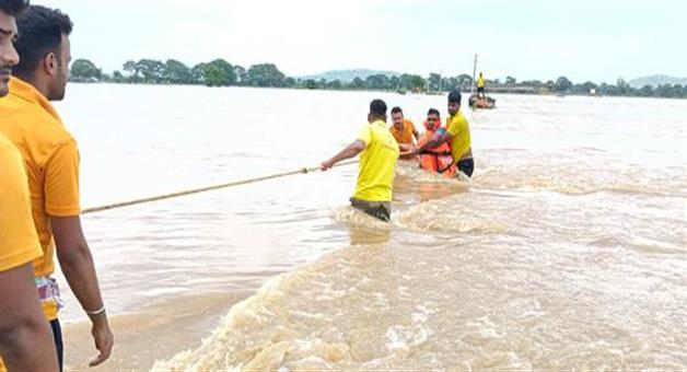 Khabar Odisha:Two-youths-missing-after-drowning-in-the-Kuakhai-River