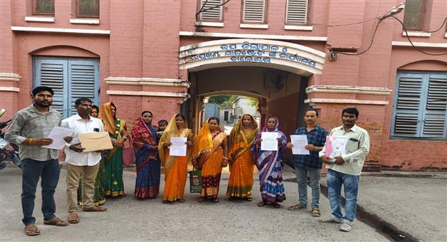 Khabar Odisha:Ward-members-revolt-against-Sarpanch-of-barttana