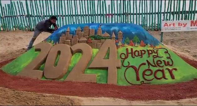 Khabar Odisha:Welcome-to-the-New-Year-in-Sand-art