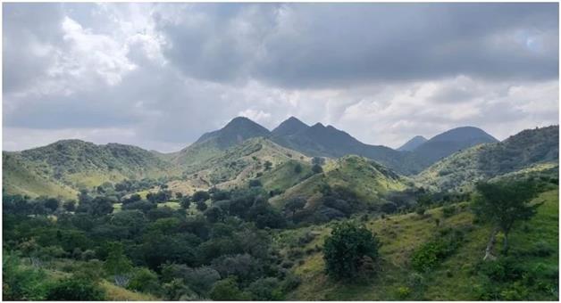 Khabar Odisha:What-is-the-100-meter-dispute-related-to-the-Aravalli-range-and-how-did-the-case-reach-the-Supreme-Court