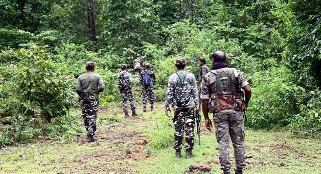 Khabar Odisha:a-crpf-constable-died-in-ied-blast-by-naxalites