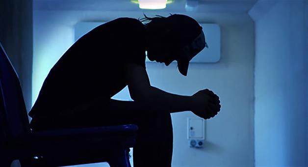 Khabar Odisha:a-govt-employee-commits-suicide