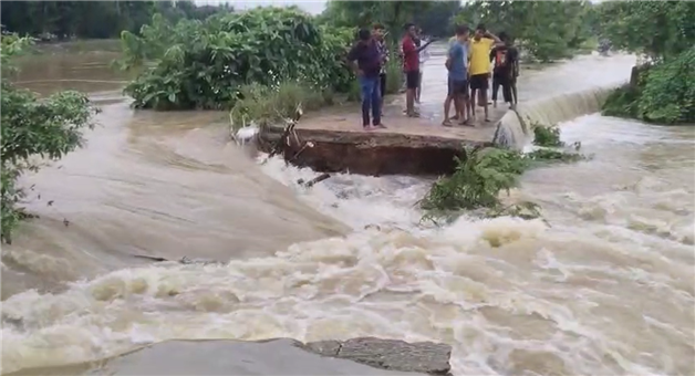 Khabar Odisha:again-baitarani-and-subarnarekha-cross-danger-level