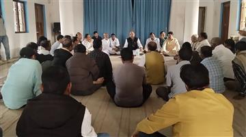 Khabar Odisha:again-mohammad-mokim-calls-a-close-room-meeting