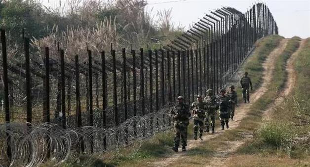 Khabar Odisha:again-pakistan-violates-ceasefire-at-loc