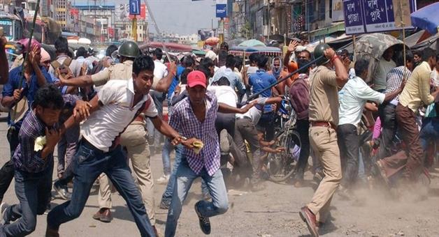 Khabar Odisha:again-violence-in-malda-against-sir