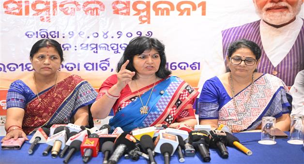 Khabar Odisha:aparajita-sarangi-targets-indi-alliance-over-women-reservation-bill