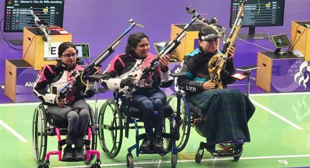 Khabar Odisha:asian-para-games-mona-wins-gold-and-avani-wins-silver