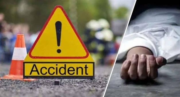 Khabar Odisha:athagarh-chandabali-chhak-hywa-accident-plus-two-student-dead