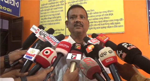 Khabar Odisha:attack-on-eletric-department-team