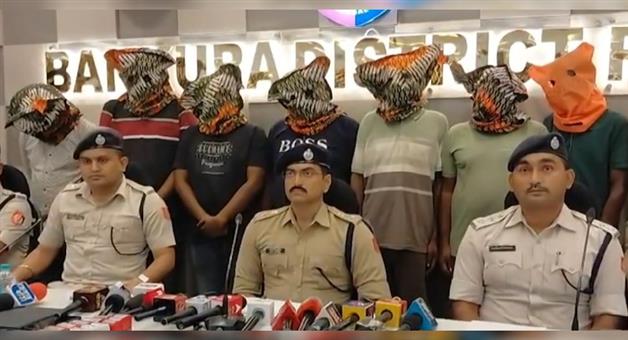 Khabar Odisha:baleshwar-man-among-7-arrested-in-rs-72-cr-cyber-fraud-case-in-bengal