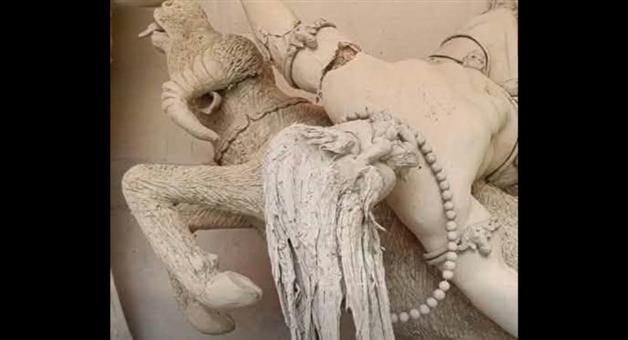 Khabar Odisha:bangladesh-durga-puja-idols-vandalised-tangail-temple