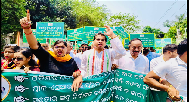 Khabar Odisha:bjd-protest-against-voter-list-issues