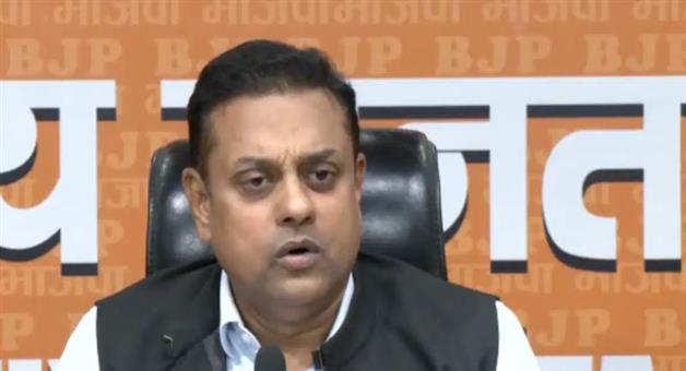Khabar Odisha:bjp-sambit-patra-hits-back-at-rahul-gandhi-idiot-remark-on-students