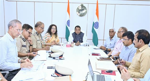 Khabar Odisha:cm-majhi-revies-security-system-ahead-of-president-and-pm-visit