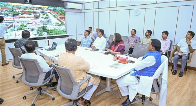 Khabar Odisha:cm-mohan-majhi-reviews-the-development-project-of-tarini-biraja-and-ekamra