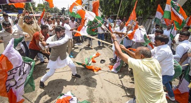 Khabar Odisha:congress-and-bjp-workers-face-to-face-in-bihar