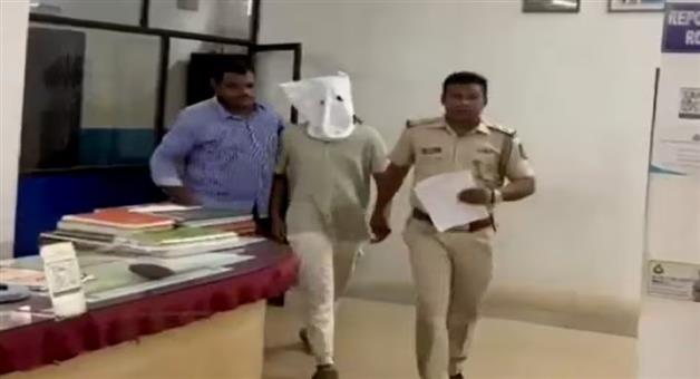 Khabar Odisha:councilors-son-arrested-due-abuse-30-minor-girls