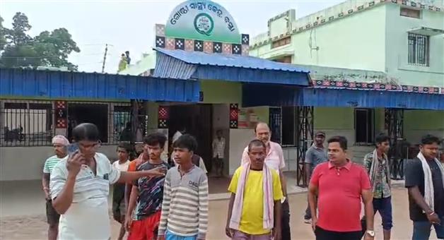 Khabar Odisha:couple-dies-minor-daughter-injured-at-basta
