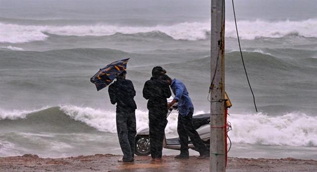 Khabar Odisha:cyclone-arnab-landfall-andhra-pradesh-coast-wind-speed-alert