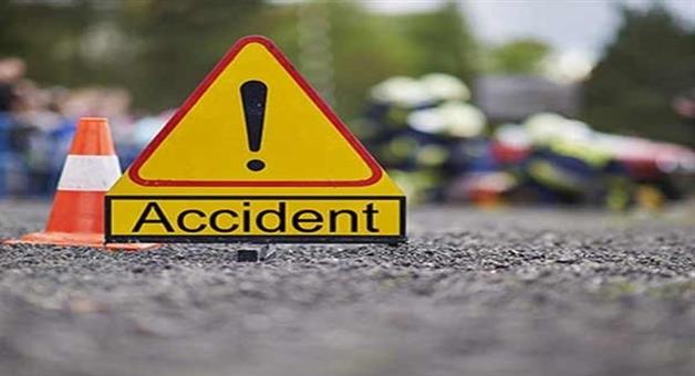 Khabar Odisha:deadly-accident-in-banki-hywa-crashes-into-5-trees-and-falls-off-road