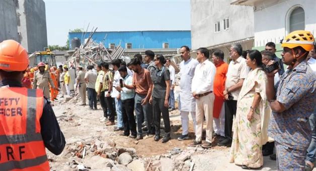 Khabar Odisha:delhi-saket-building-collapse-action