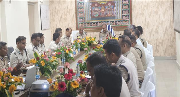 Khabar Odisha:dgp-khurania-reviews-rath-yatra-preparation