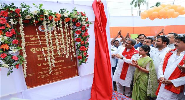 Khabar Odisha:dharmendra-pradhan-inaugurates-many-projects-at-biragobindapur