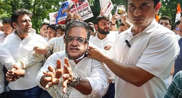 Khabar Odisha:ex-ias-group-demands-impeachment-cec-gyanesh-kumar-eci-protest