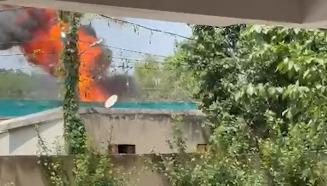 Khabar Odisha:explosion-in-gas-refieling-center