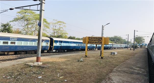 Khabar Odisha:father-kidnapped-son-form-nirakarpur-station